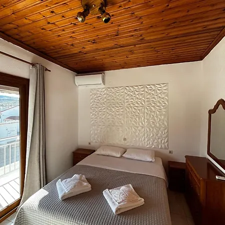 Apartamento Lena 4 *