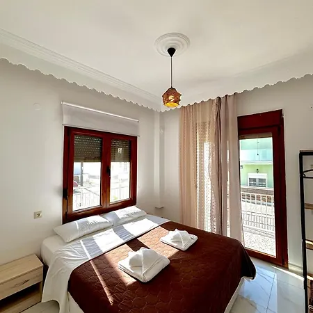 Lena 4 Apartment *